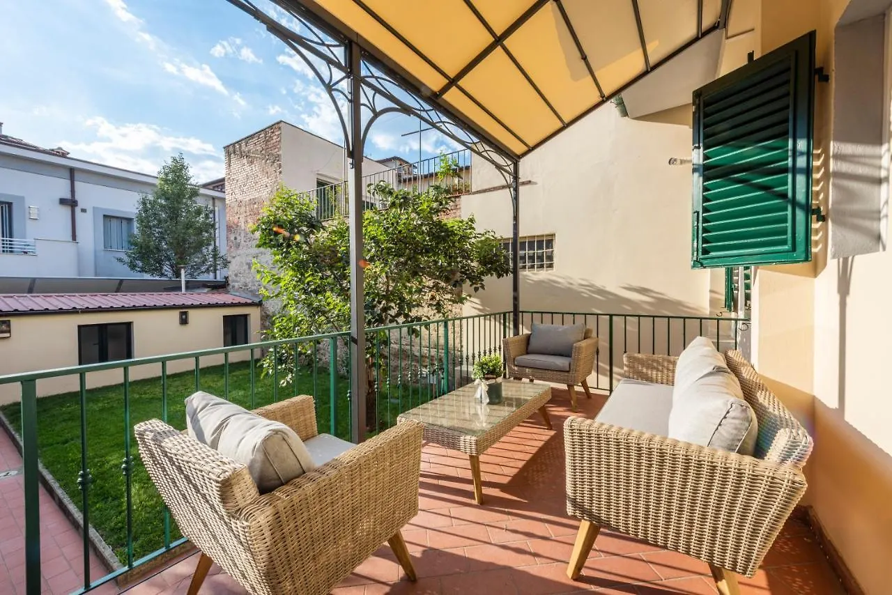 Appartamento BRAND NEW Dimora San Frediano Firenze Italia
